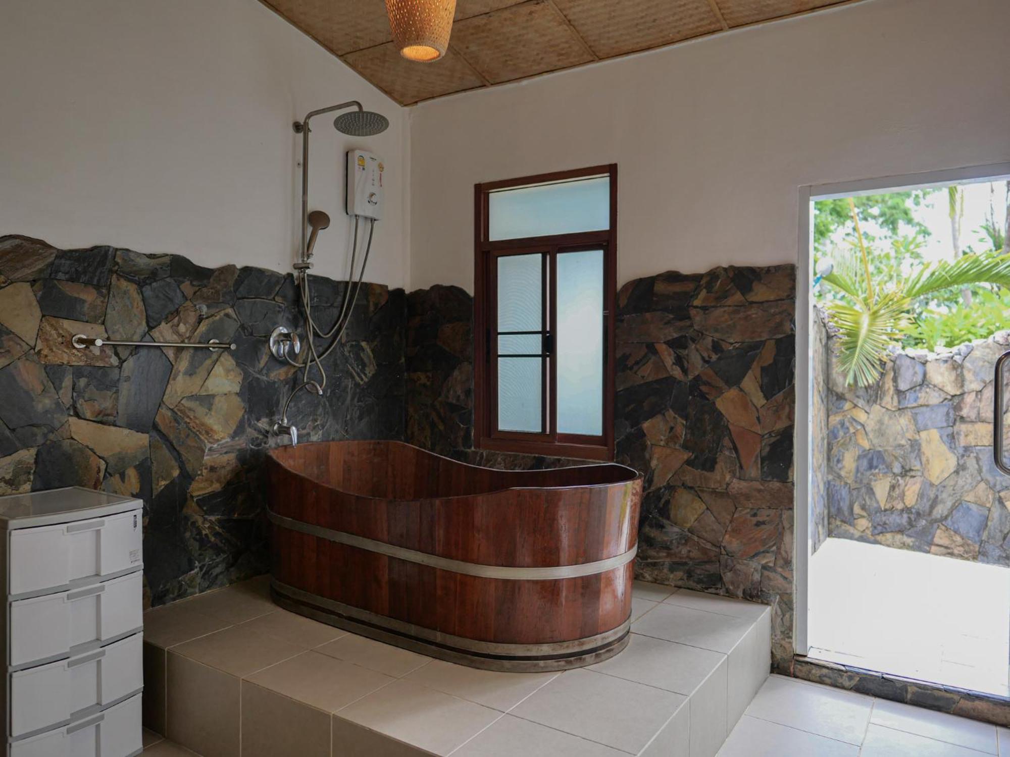 The Wooden Beach House 3Br - Sunset Beach Garden Taling Ngam  Экстерьер фото